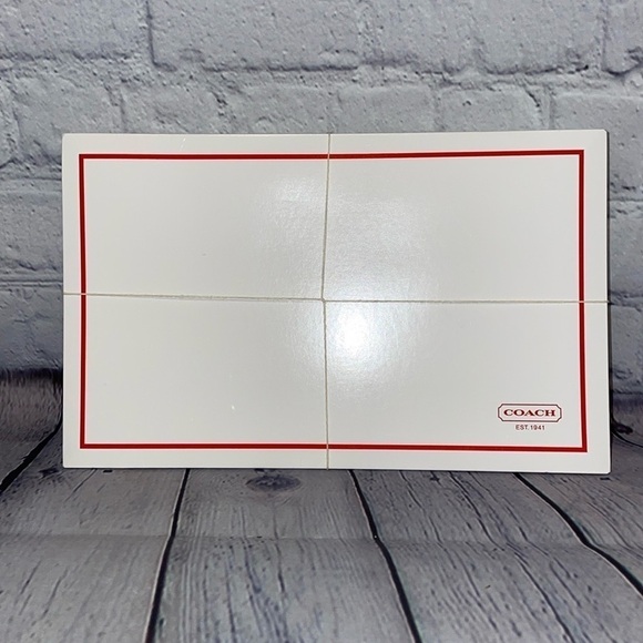Coach -Set of 4 Gift Boxes white with red trim and logo - Picture 1 of 4